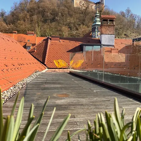 Lejlighed Penthouse Playground